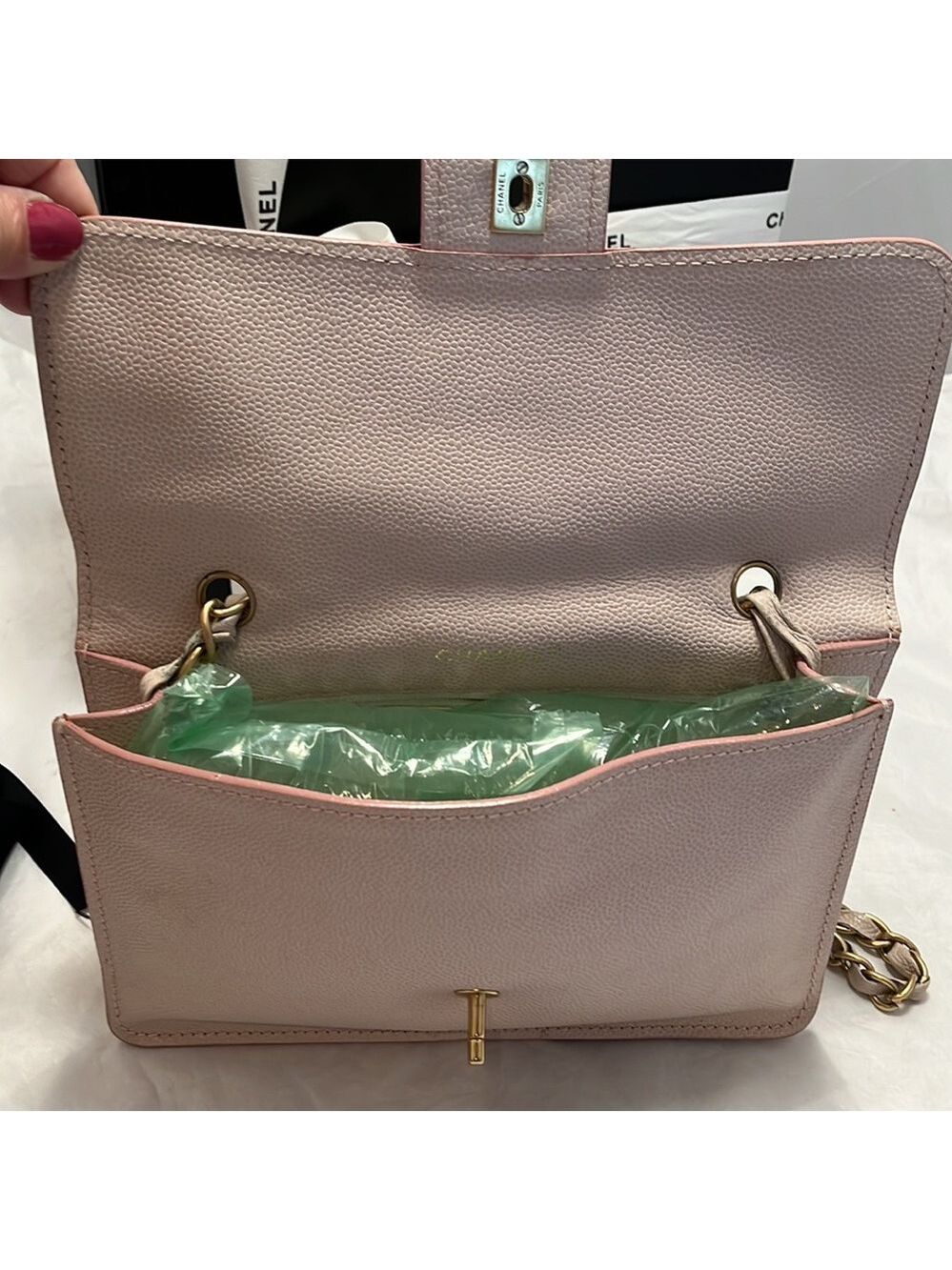 Chanel Caviar Shoulder bag - Picture 9 of 16